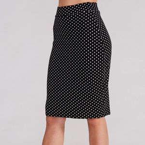 Black and White Polka Dot Short fitted Pencil skirt size 4
